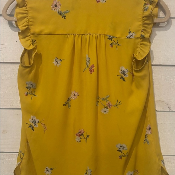 LOFT Deep Yellow Ruffled Sleeveless Blouse in size XS
Great Condition! - Picture 7 of 12